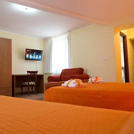 Le Stanze Del Re 게스트하우스 라메지아 테르메