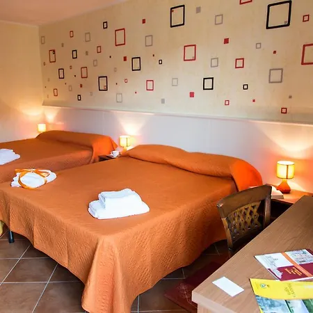 Le Stanze Del Re 게스트하우스 라메지아 테르메